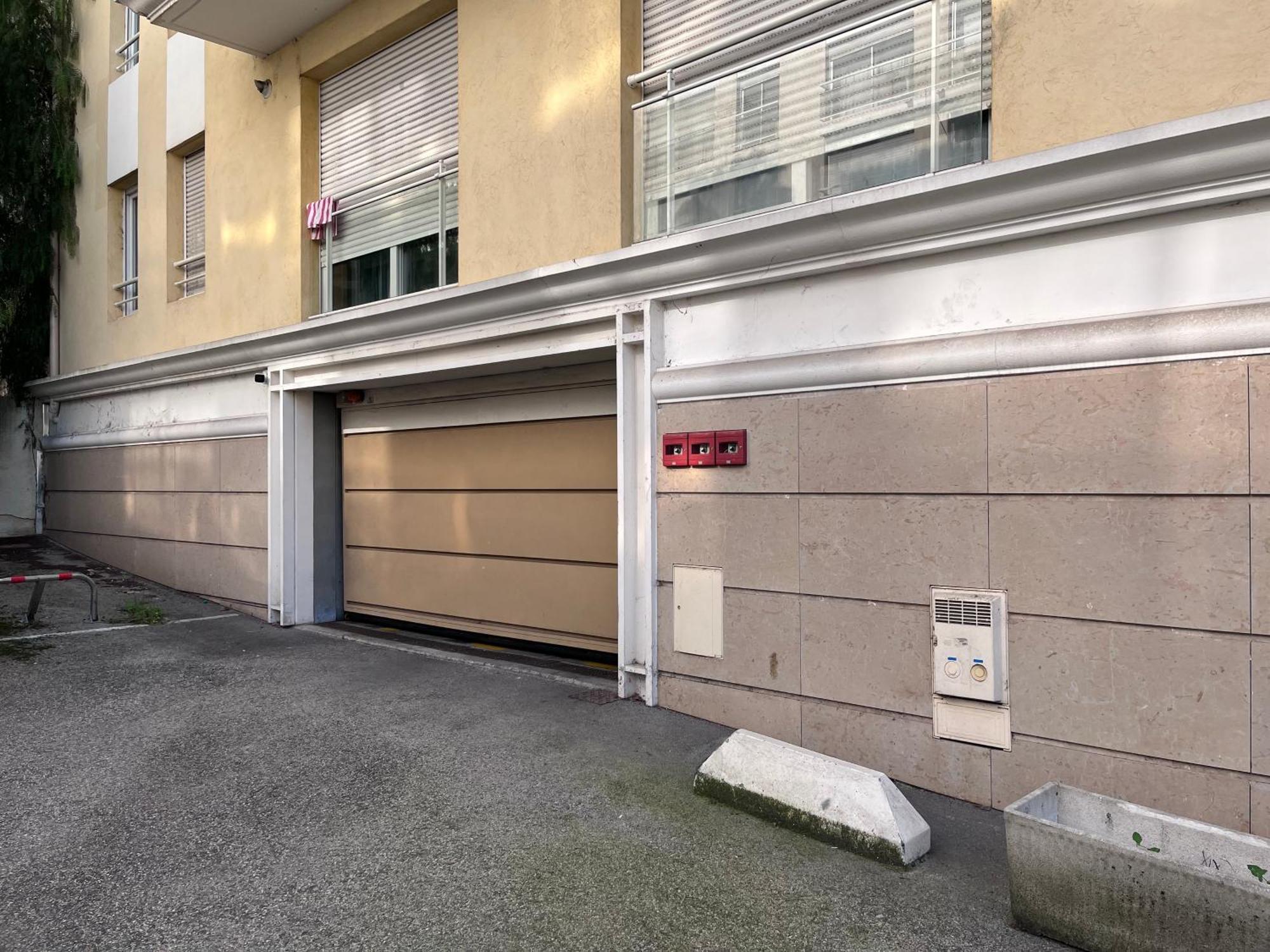 Studio Terrasse Et Parking Prive Nice Exterior foto